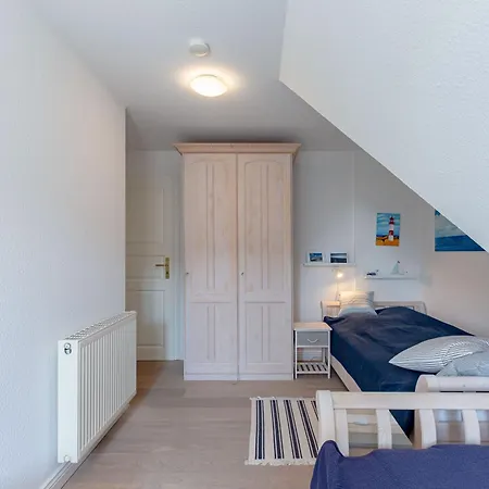 Reetdachhaus Holiday home Hedehusum